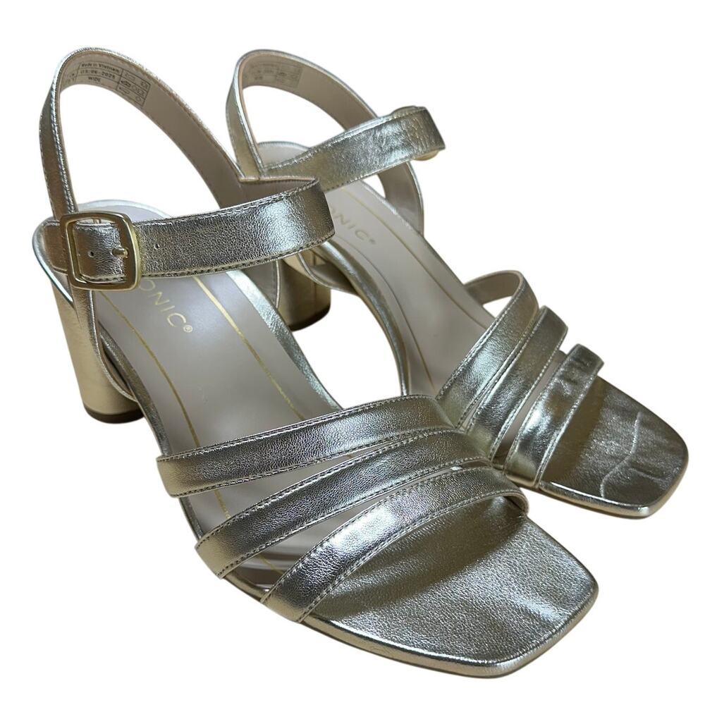 Vionic Women's Nora Strappy Block Heel Sandal Gold Leather Size 6.5W New In Box